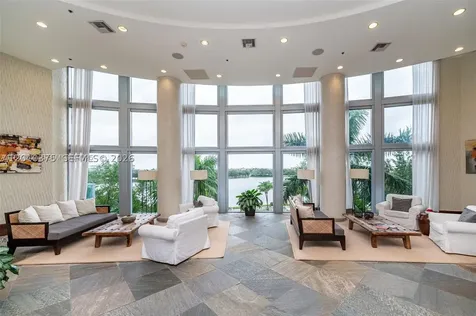 2681 N Flamingo Road Sunrise FL 33323