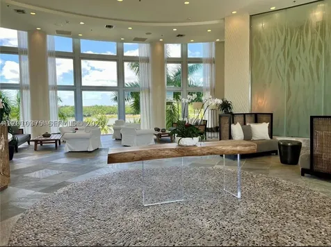 2681 N Flamingo Road Sunrise FL 33323