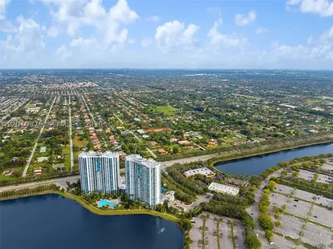 2681 N Flamingo Road Sunrise FL 33323