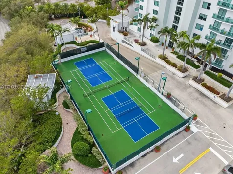2681 N Flamingo Road Sunrise FL 33323