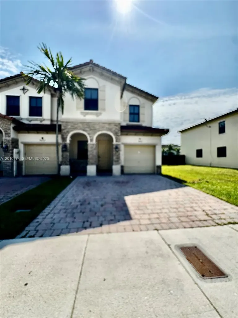 8681 NW 98th Avenue Doral FL 33178
