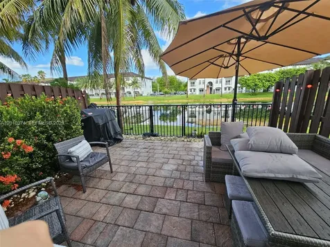 8681 NW 98th Avenue Doral FL 33178