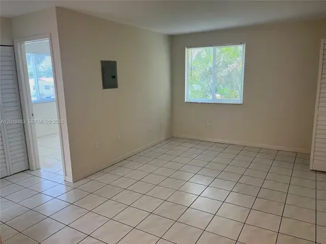 1419 SW 22nd Avenue Miami FL 33145