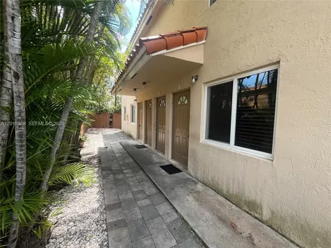 1419 SW 22nd Avenue Miami FL 33145