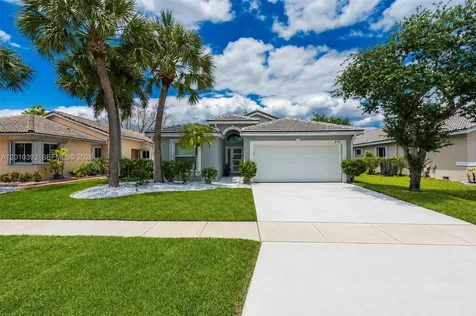 214 SW 180th Avenue Pembroke Pines FL 33029