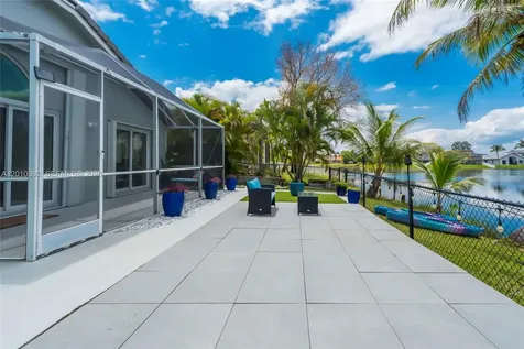 214 SW 180th Avenue Pembroke Pines FL 33029