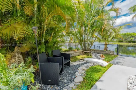 214 SW 180th Avenue Pembroke Pines FL 33029