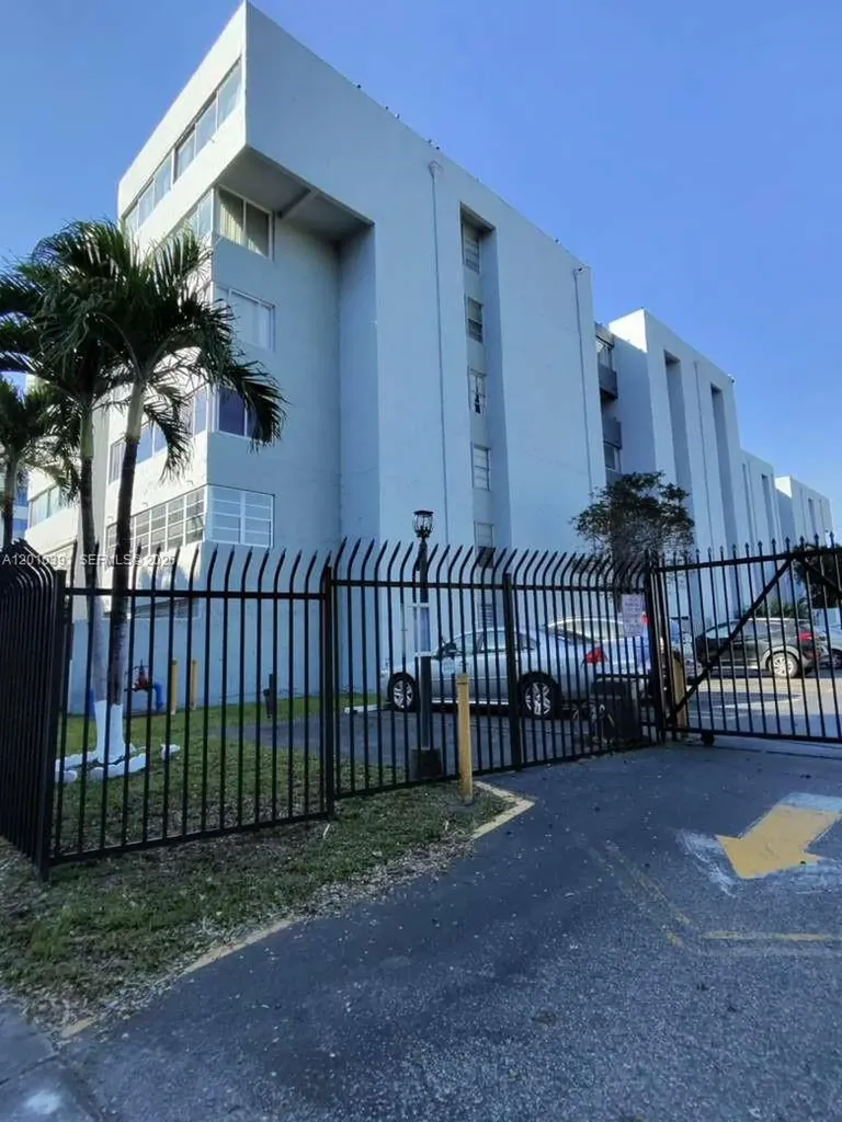 750 NW 43rd Avenue Miami FL 33126