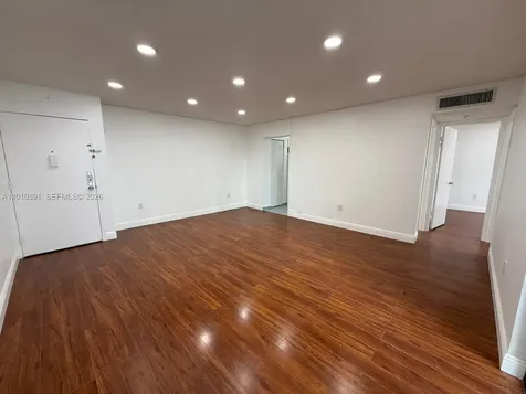 750 NW 43rd Avenue Miami FL 33126