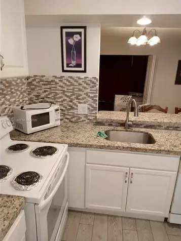 319 NE 14th Avenue Hallandale Beach FL 33009