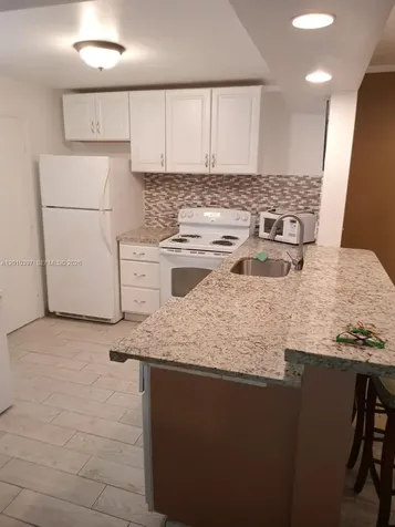 319 NE 14th Avenue Hallandale Beach FL 33009