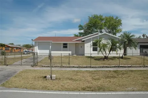 25811 SW 132nd Avenue Homestead FL 33032