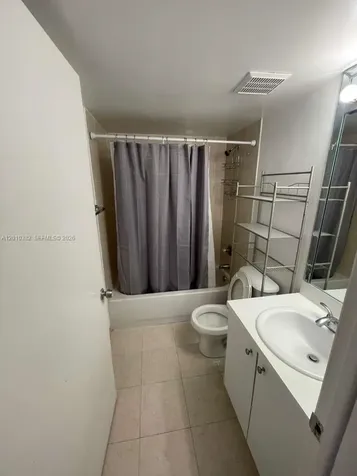 8261 NW 8th Street Miami FL 33126