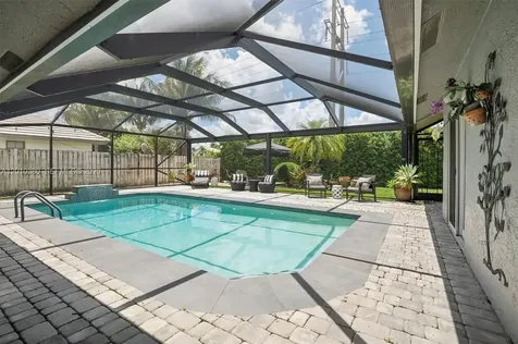 811 Amherst Avenue Davie FL 33325
