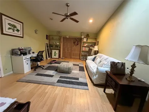 404 NW 112th Avenue Coral Springs FL 33071