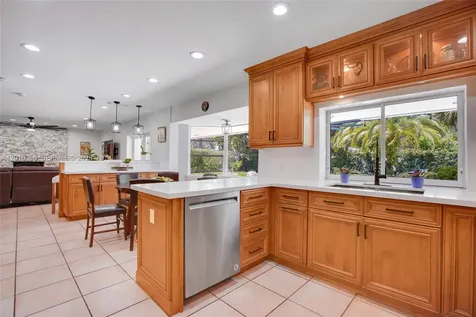 7175 SW 117th Terrace Pinecrest FL 33156