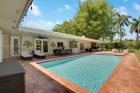 7175 SW 117th Terrace Pinecrest FL 33156