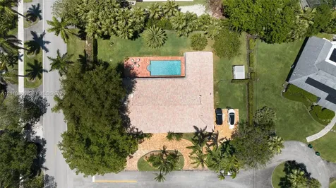 7175 SW 117th Terrace Pinecrest FL 33156