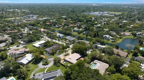 7175 SW 117th Terrace Pinecrest FL 33156