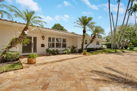 7175 SW 117th Terrace Pinecrest FL 33156