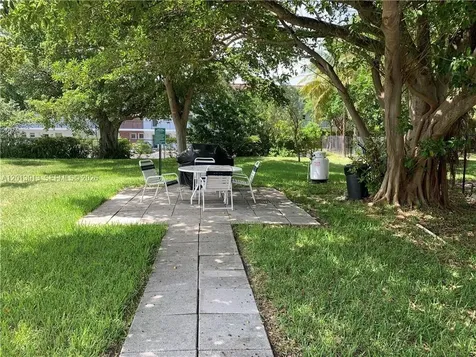 1541 S Ocean Boulevard Lauderdale By The Sea FL 33062