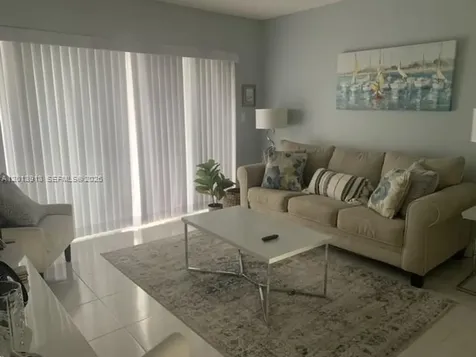 1541 S Ocean Boulevard Lauderdale By The Sea FL 33062