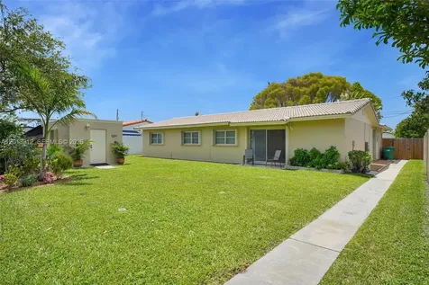 3045 SW 124th Court Miami FL 33175