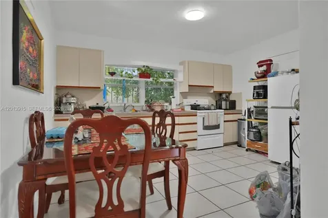 201 NW 25th Avenue Miami FL 33125