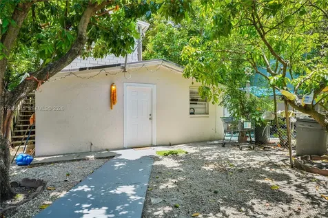 201 NW 25th Avenue Miami FL 33125