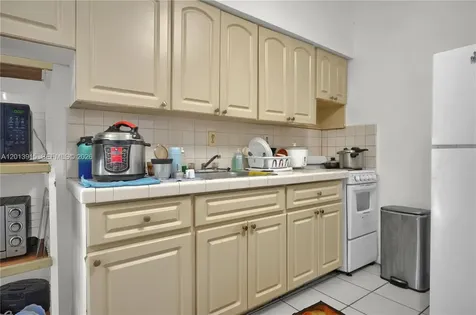 201 NW 25th Avenue Miami FL 33125