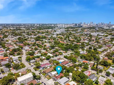 201 NW 25th Avenue Miami FL 33125