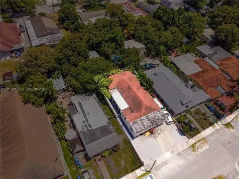 201 NW 25th Avenue Miami FL 33125