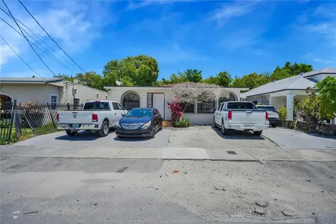 201 NW 25th Avenue Miami FL 33125