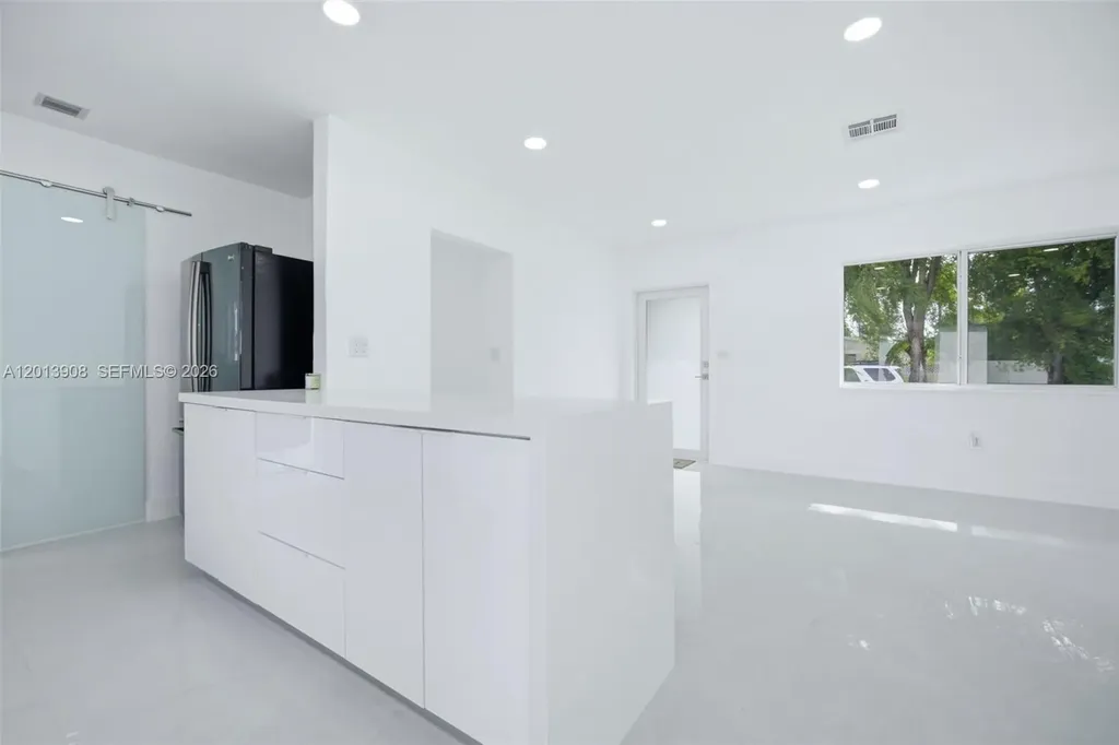 321 N 69th Avenue Hollywood FL 33024