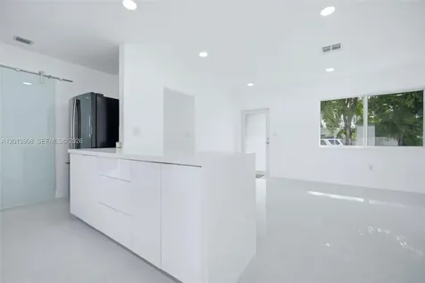 321 N 69th Avenue Hollywood FL 33024
