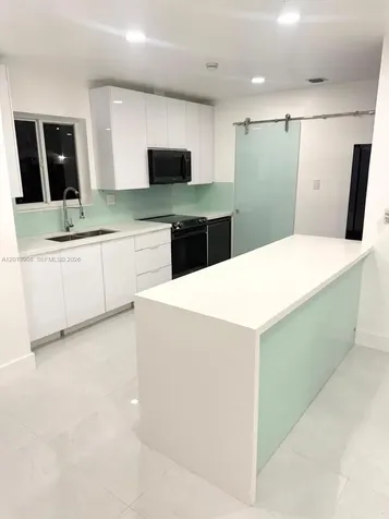 321 N 69th Avenue Hollywood FL 33024