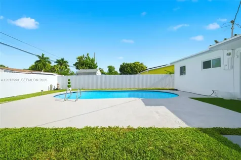 321 N 69th Avenue Hollywood FL 33024