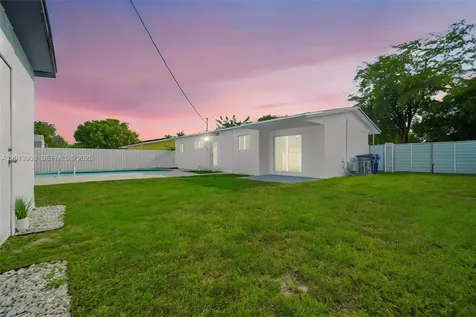 321 N 69th Avenue Hollywood FL 33024