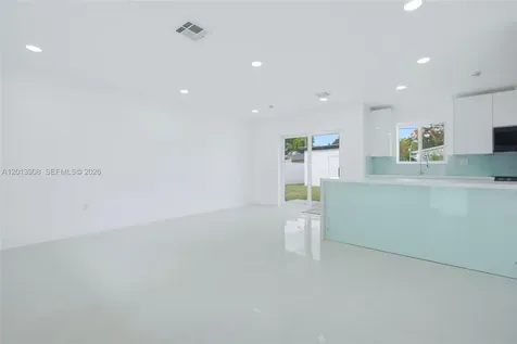 321 N 69th Avenue Hollywood FL 33024