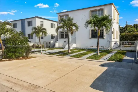 351 E 14th Street Hialeah FL 33010
