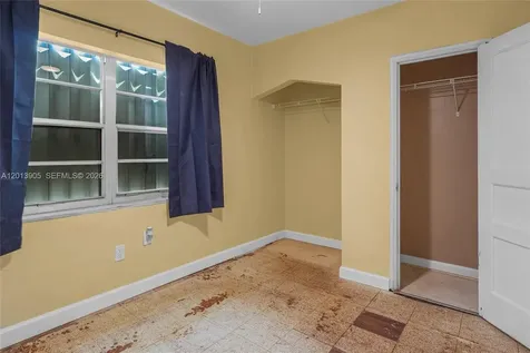 351 E 14th Street Hialeah FL 33010
