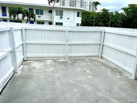 1040 NE 78th Street Road Miami FL 33138