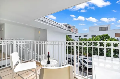 290 Sunrise Drive Key Biscayne FL 33149