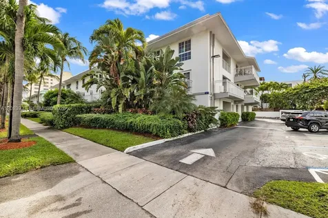 290 Sunrise Drive Key Biscayne FL 33149
