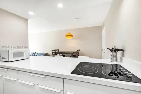 290 Sunrise Drive Key Biscayne FL 33149