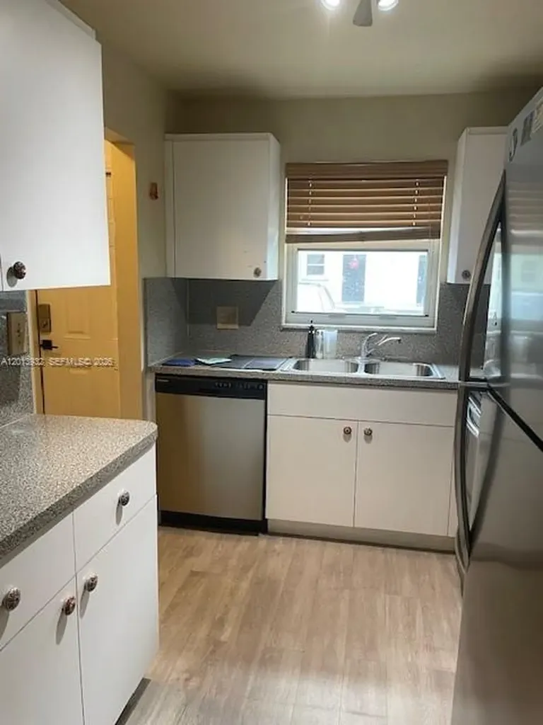 807 W Oakland Park Boulevard Oakland Park FL 33311