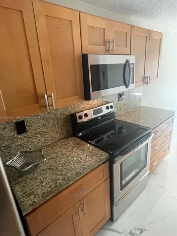 8203 NW 9th Court Plantation FL 33324