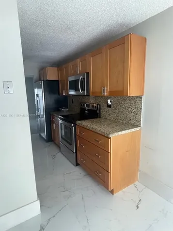 8203 NW 9th Court Plantation FL 33324