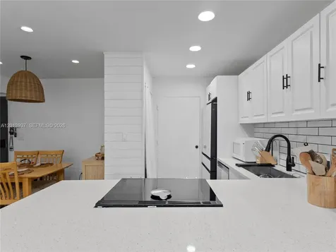 7487 SW 82nd Street Miami FL 33143