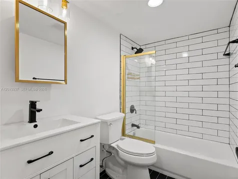 7487 SW 82nd Street Miami FL 33143